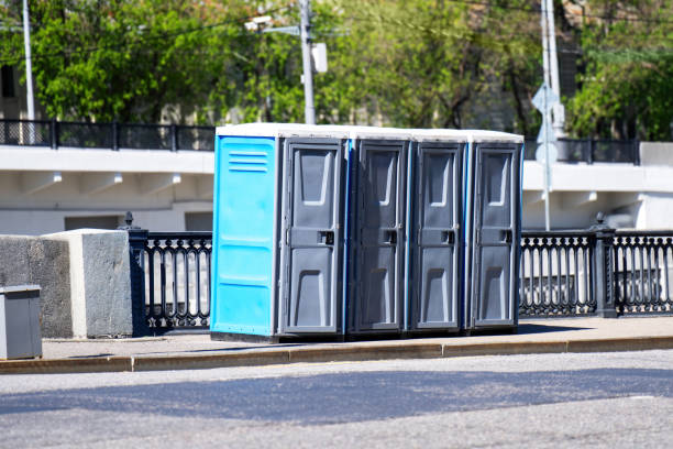 Portable Toilet Options We Offer in Braddock Hills, PA