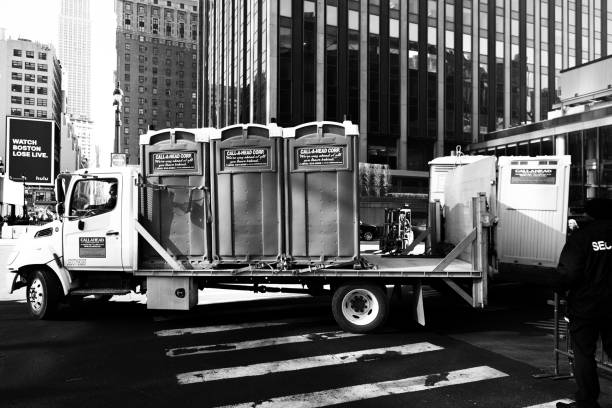 Best Affordable porta potty rental  in Braddock Hills, PA